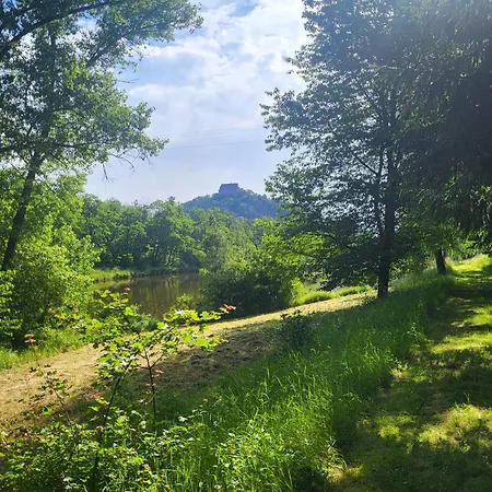Campingplads Kempovani S Vyhledem Na Hrady