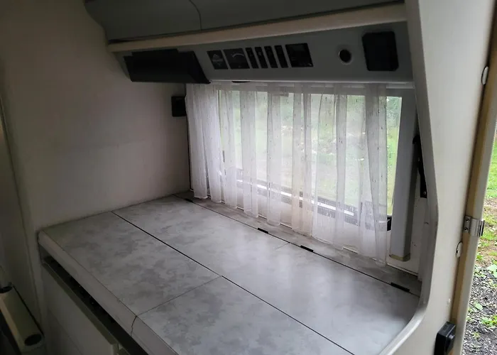 Kempovani S Vyhledem Na Hrady *